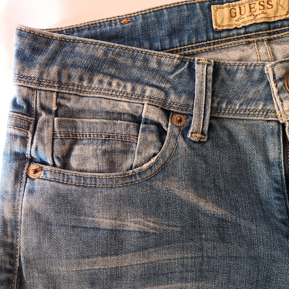 Guess Distressed Blue Jeans - Picture 8 of 16